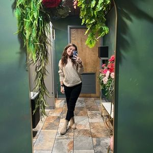 Meet your Posher, Madyson